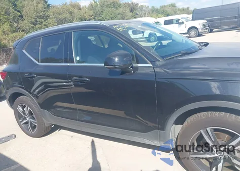 2025 Volvo Xc40 B5 Core Bright Theme from USA, damaged, VIN YV4L12UJXS2557950